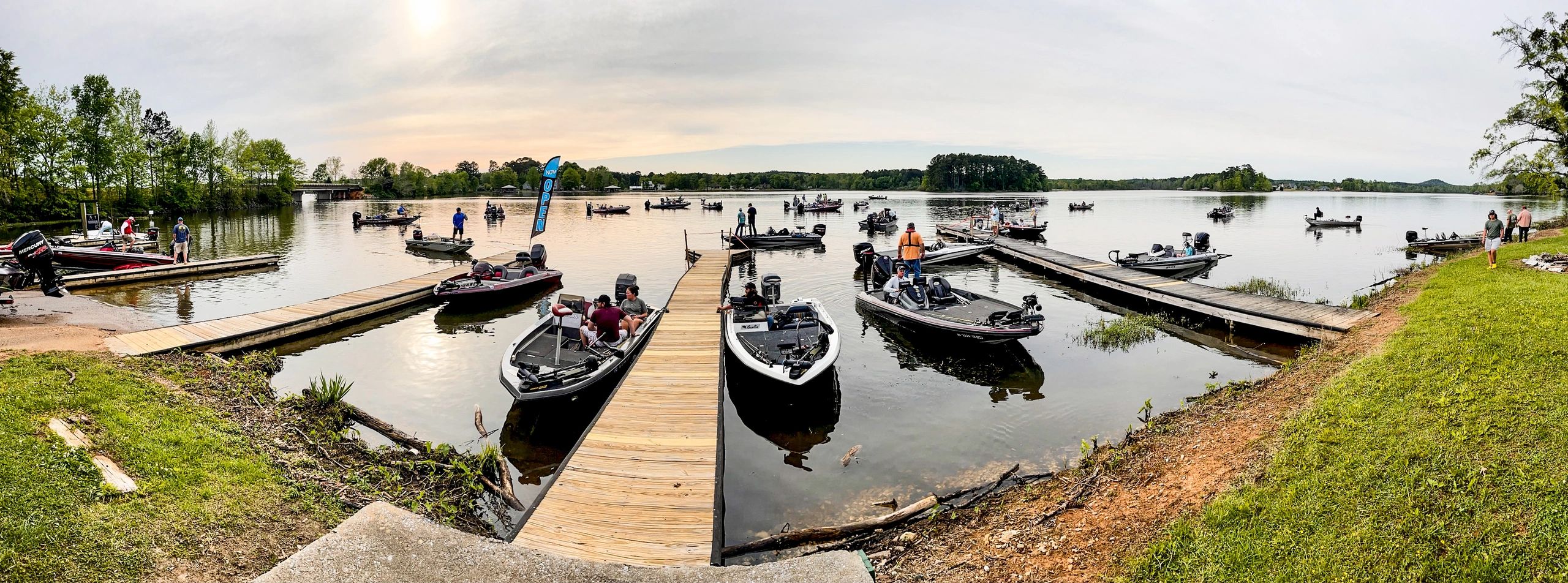 Cedar Creek Marina on Lay Lake
